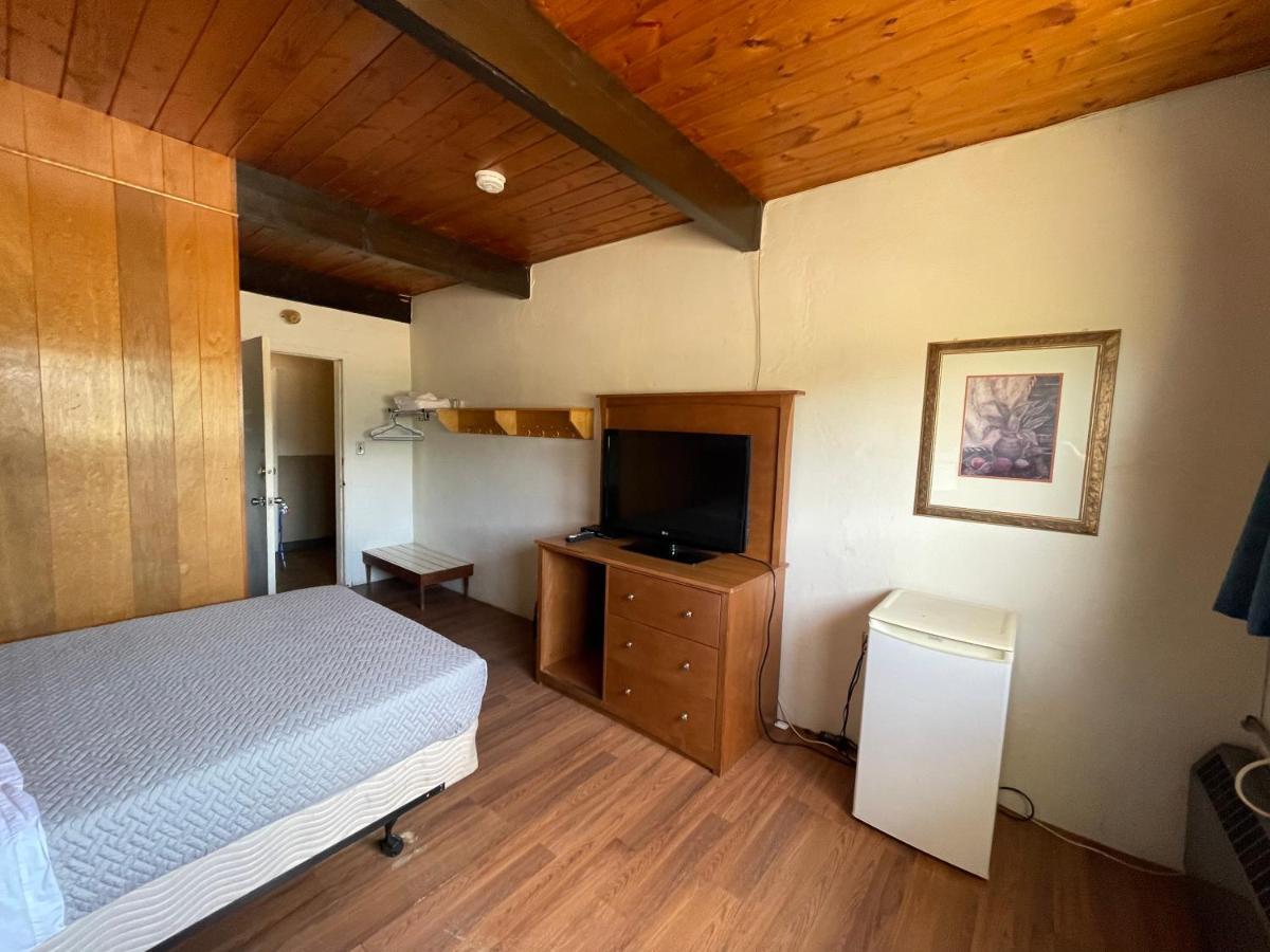Rosthern Hotel 외부 사진