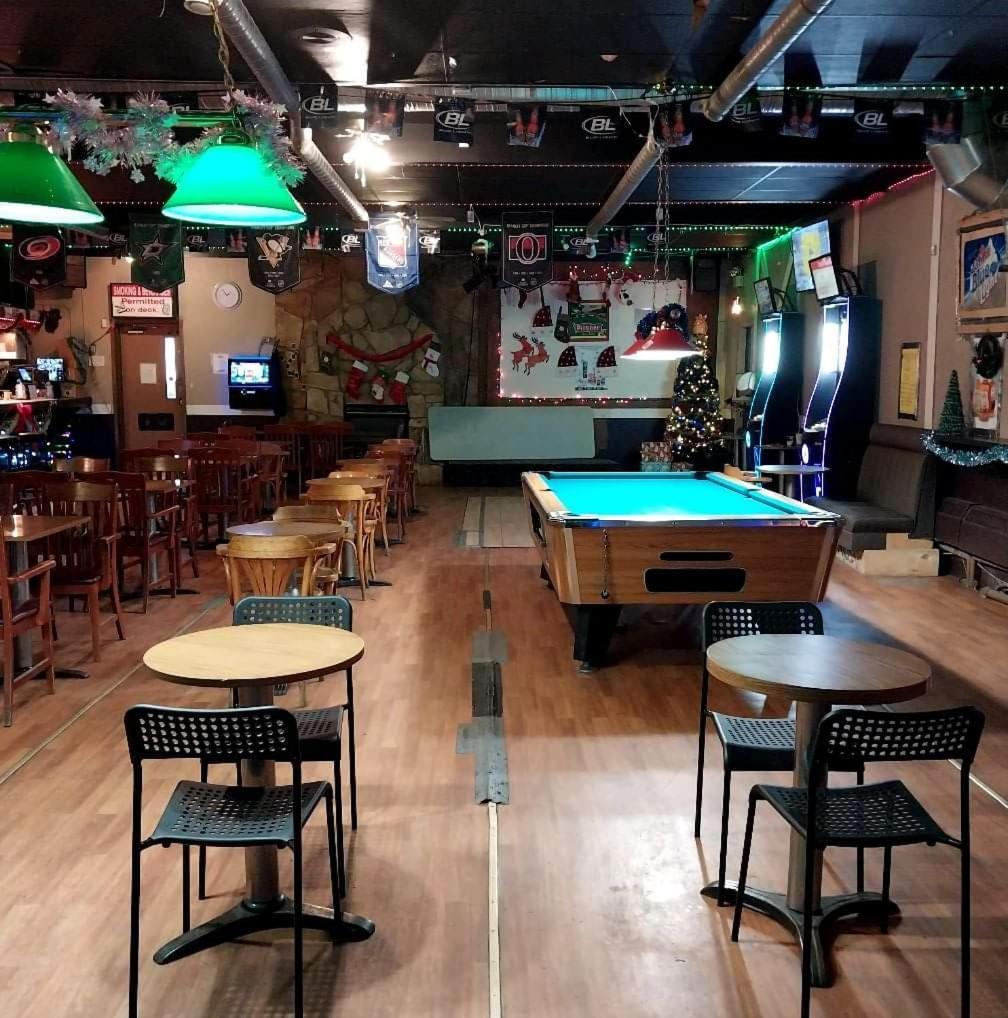Rosthern Hotel 외부 사진